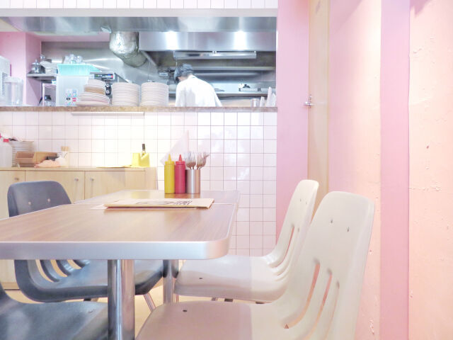 インスタ映え確実◎　“ピンクなハンバーガーショップ“がかわいすぎ♡の9枚目の画像