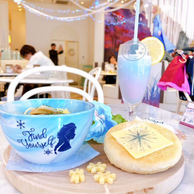 【全国・期間限定】アナと雪の女王2公開記念コラボカフェが全国7店舗で開催♡の1枚目の画像