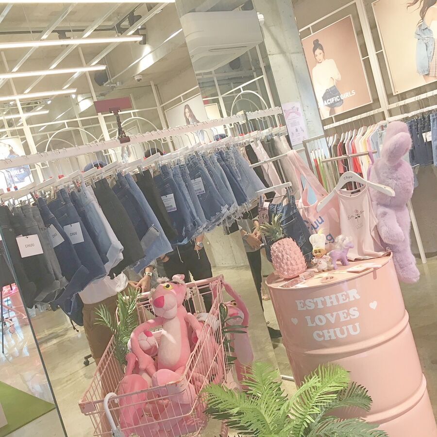 韓国の原宿？♡　かわいいお店がいっぱい「弘大」のおすすめショッピングスポットの1枚目の画像