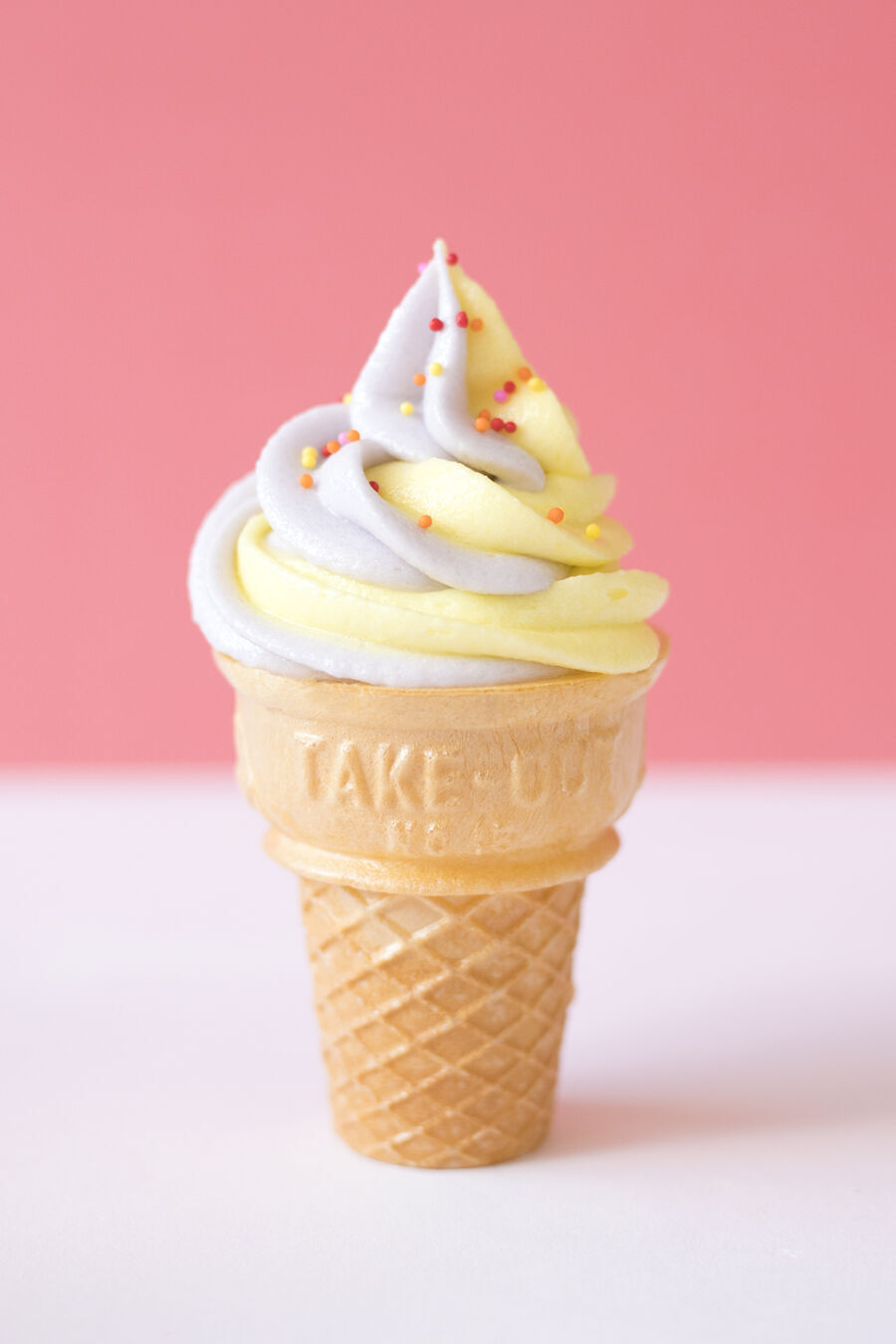 溶けないアイス!?♡　アイスクリーム風簡単カップケーキにきゅん♡の3枚目の画像