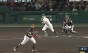 なんで…!? 阪神・佐藤輝明が「ヤバすぎる」目を疑う“神打撃”→相手投手のリアクションが話題に「よく打ったな」「なぜ真っ直ぐ?」