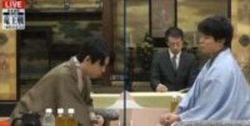 「相当上手く指されている」佐々木八段が意表の四間飛車を採用 藤井竜王は“師匠”と7年前に経験した将棋に/将棋・竜王戦第3局