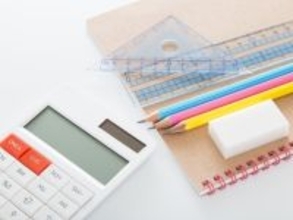 1971年生まれで遺族厚生年金を受給中。65歳からは今の遺族厚生年金に老齢基礎年金がプラスされる?