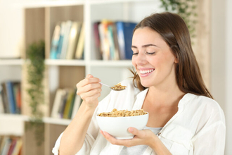 「きちんと噛む朝食」で一日のパフォーマンスが上昇!? 脳の目覚めにおすすめの朝食5選
