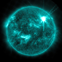 最強Xクラスの太陽フレアが頻発！　観測衛星がとらえた太陽表面の爆発現象