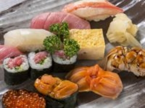 Uber Eats、9200円寿司「1個無料」の罠。届いたのは1個だけ…利用客の猛抗議にサポートは「分かりにくい表記」と謝罪【林直人】