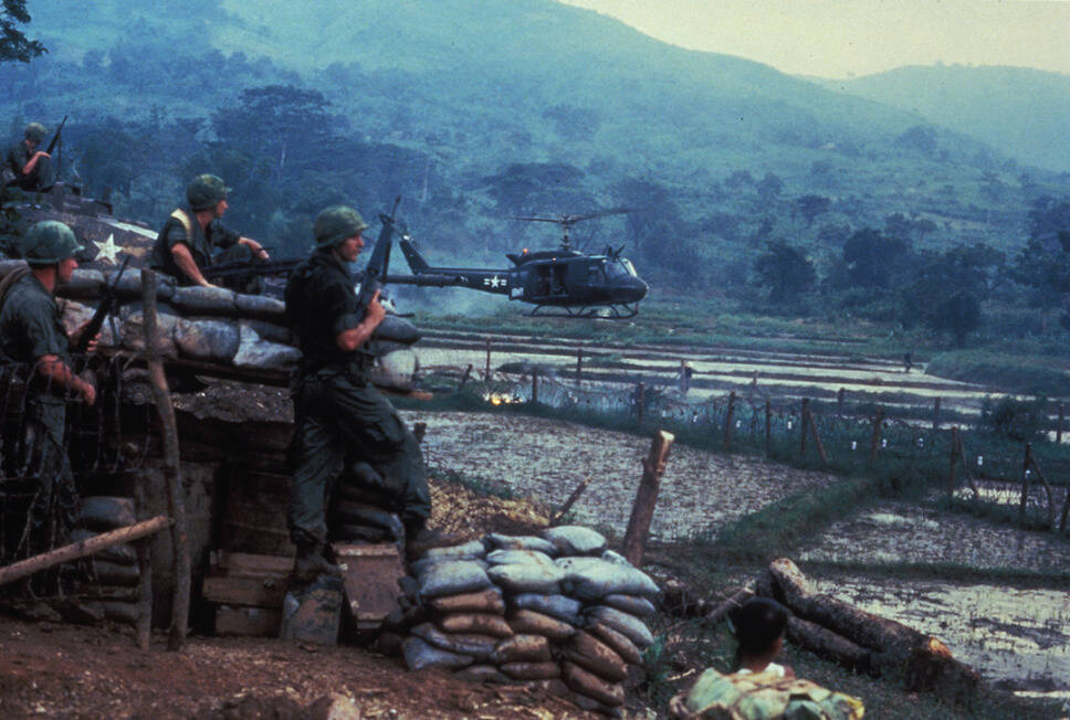 『ハンバーガー・ヒル』レビュー：ヴェトナム戦争映画の隠れた傑作がまさかのリバイバル！