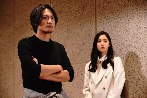 『良いこと悪いこと』“海に人のようなもの”不穏すぎるニュースにネット注目「フラグなのか??」(ネタバレあり)