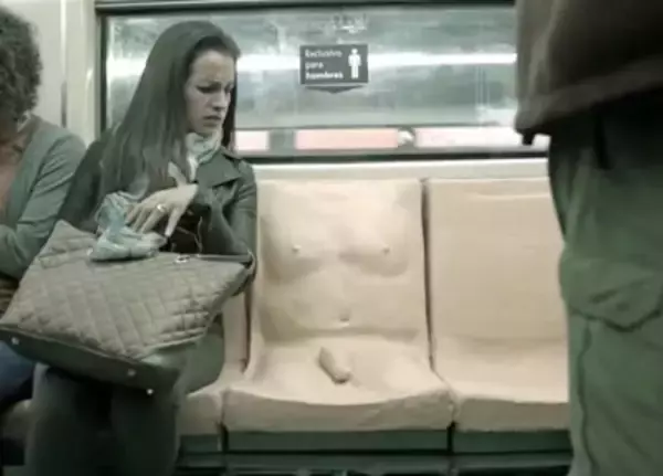 メキシコの地下鉄に「ペニス付き座席」登場！　そこに隠されたメッセージとは……