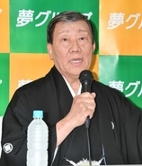 橋幸夫「謝罪会見」を開催　歌手引退を撤回「私はもうやめません」