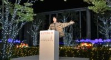 Aぇ!group佐野晶哉 関西の冬を照らすイルミネーション点灯 「最近はキラキラしっぱなしです」