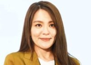 今井絵理子参院議員「#ハロウィンだけど仕事」投稿→「Thanks for your warm comments」