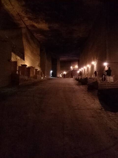 「リアル地下神殿」大谷資料館が壮大なスケール過ぎるので実際に行ってみた