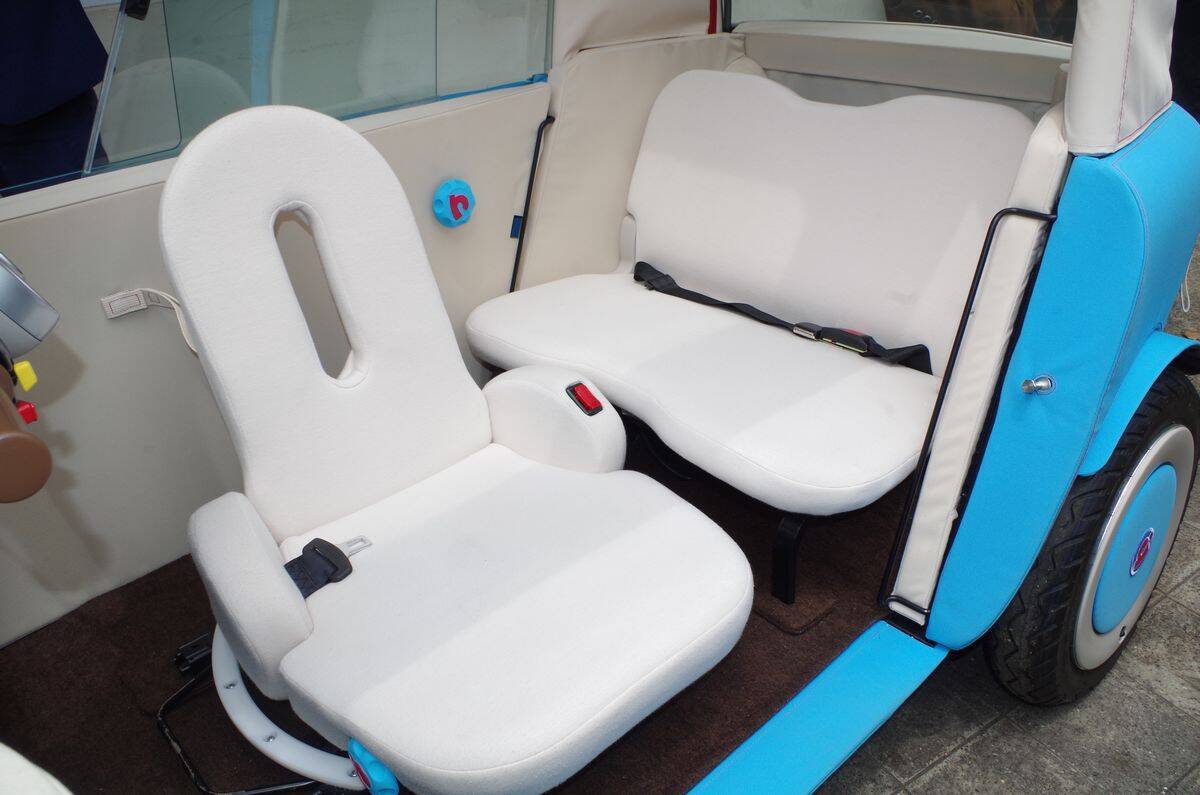 超小型電気自動車『rimOnO』は、布製ボディで着せ替え可能な全く新しい乗り物