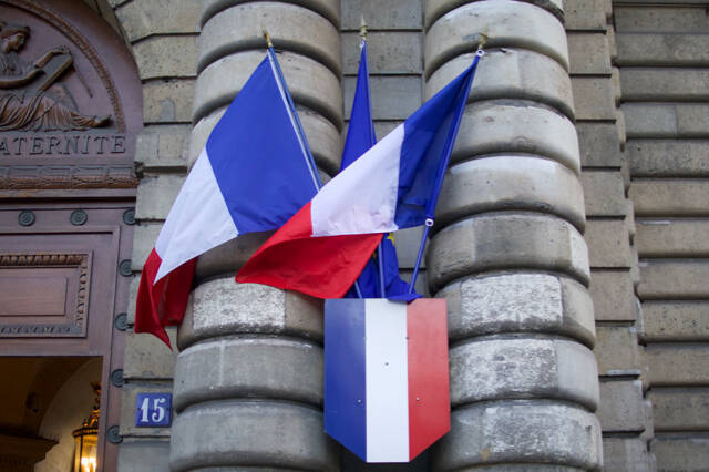 セルフレジ増加で反対デモ　フランスでは何が起こっているのか