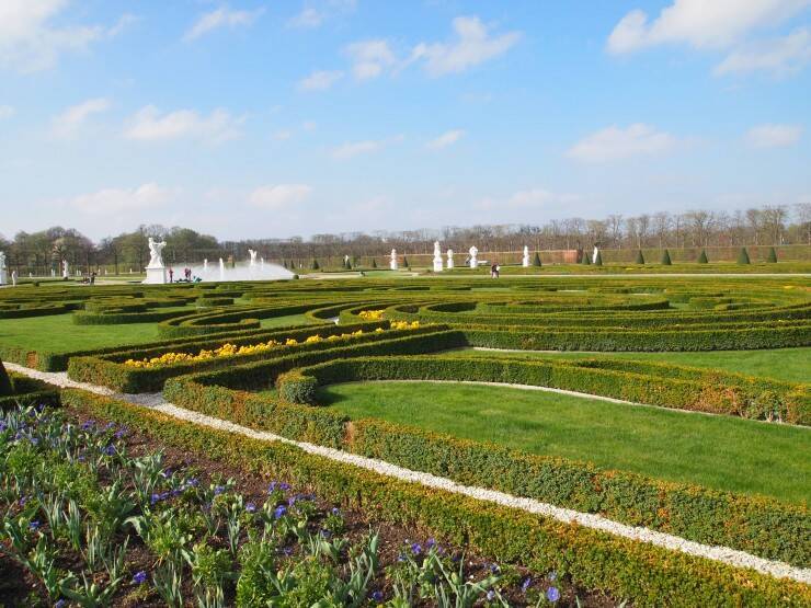 ドイツ・ハノーファーのヘレンハウゼン王宮庭園で植物が作り出す美しい芸術を楽しもう！
