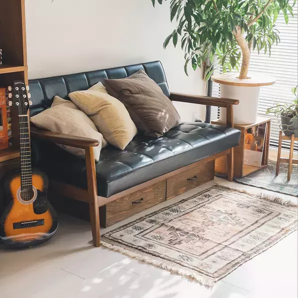 場所別に詳しくチェック!リビングがスッキリ片付く収納アイデア