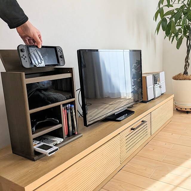 場所別に詳しくチェック!リビングがスッキリ片付く収納アイデア