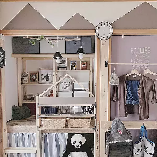 「押入れをクローゼットやデスク、キッズスペースに!参考になるDIYアイデア」の画像