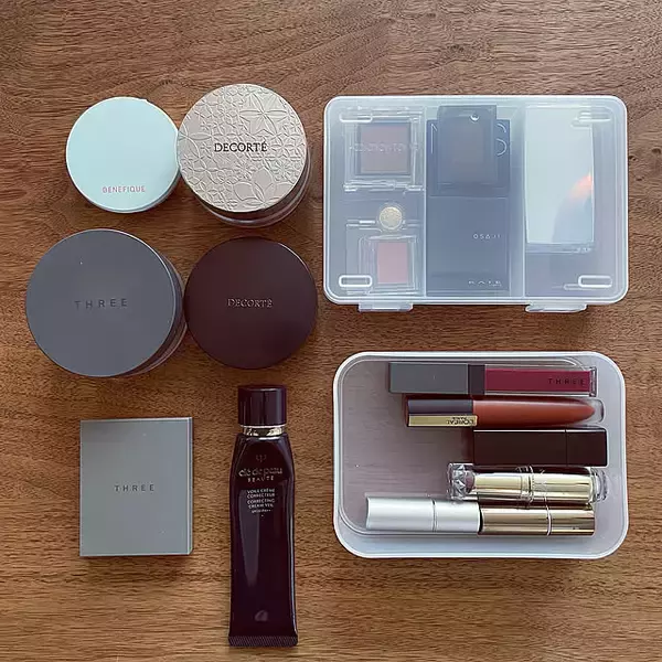 ごちゃごちゃのコスメ収納はダイソーで解決!使いやすく整う収納アイデア6選