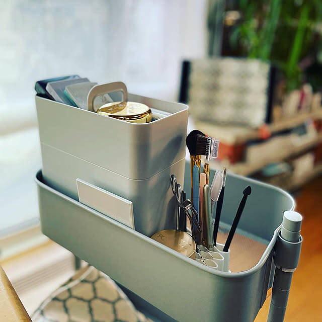 ごちゃごちゃのコスメ収納はダイソーで解決!使いやすく整う収納アイデア6選