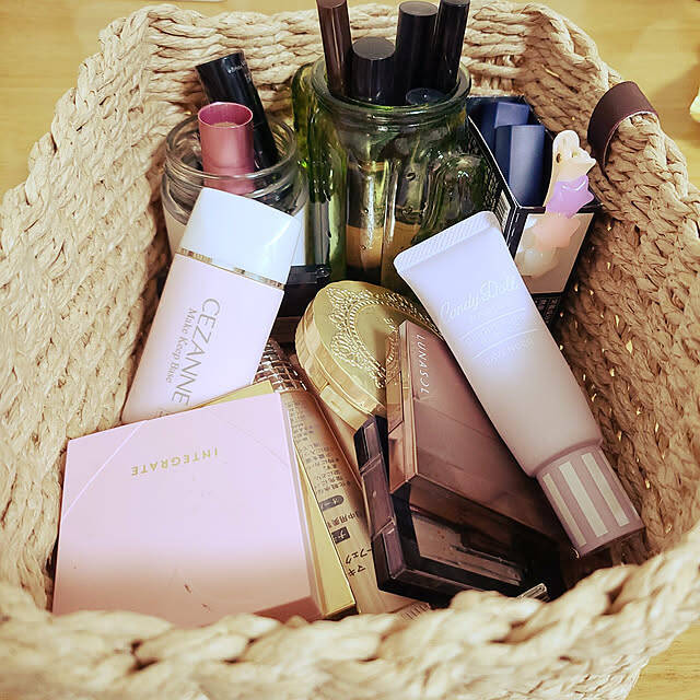 ごちゃごちゃのコスメ収納はダイソーで解決!使いやすく整う収納アイデア6選