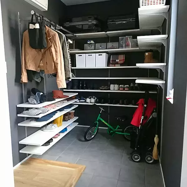 「美しいしまい方でファッションを楽しむ♡帽子収納見本集」の画像