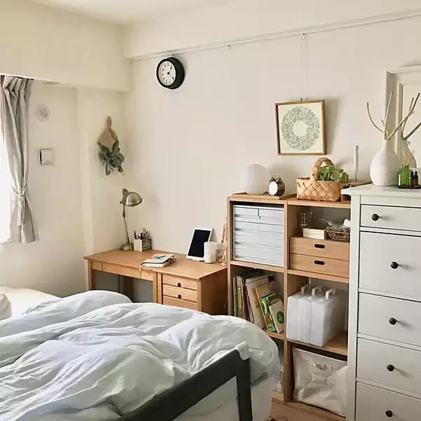 「自由な発想でより使いやすく。デスクのおすすめの置き場所やレイアウト」の画像