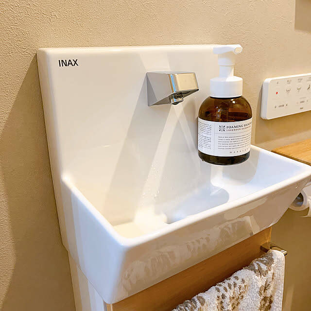 貼るだけで日常の小さなストレスを解消!収納と暮らしを快適にする魔法のテープ活用術