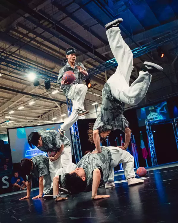 LEONが歴史的3冠達成!JESSEは満点優勝を果たす【Super Ball 2025】