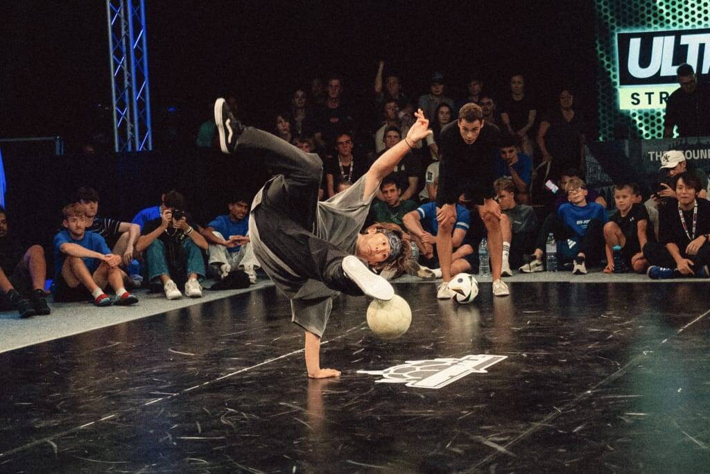 LEONが歴史的3冠達成!JESSEは満点優勝を果たす【Super Ball 2025】