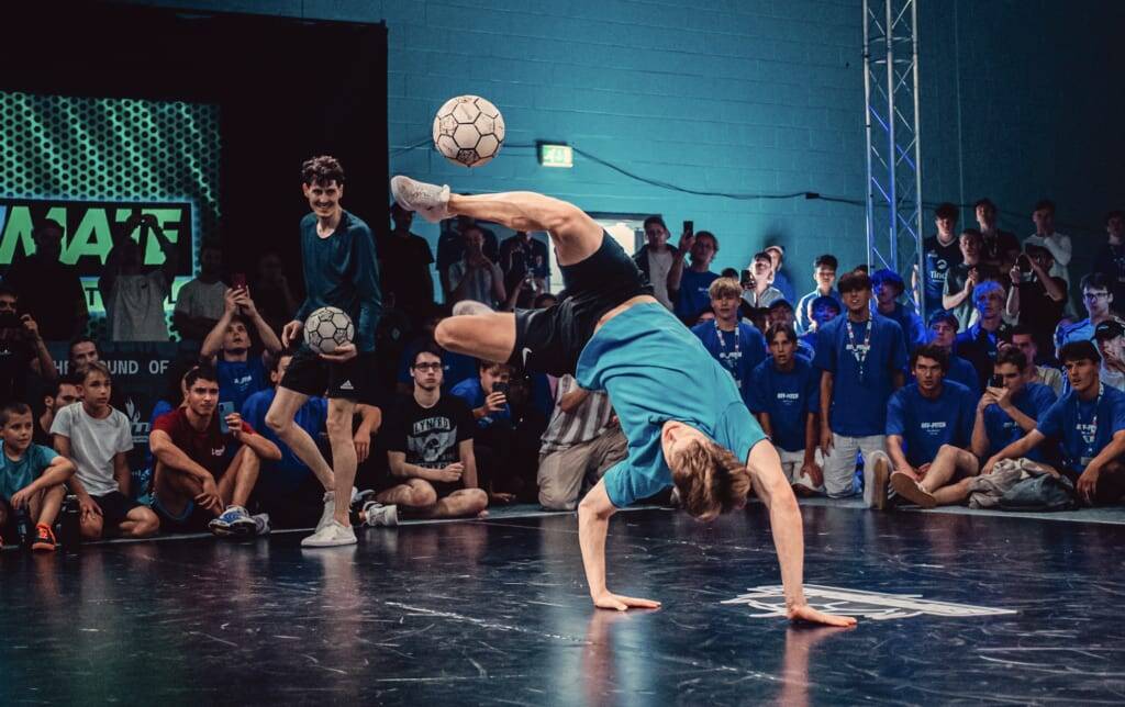 LEONが歴史的3冠達成!JESSEは満点優勝を果たす【Super Ball 2025】