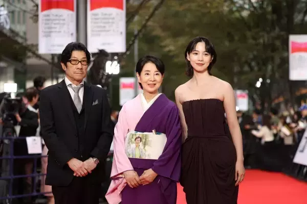 吉永小百合らがレッドカーペットに登場 開催から40年「東京国際映画祭」の現在地