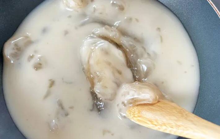 使うのは水じゃない? まさかの飲み物で作ったわらび餅に「香ばしくておいしい!」