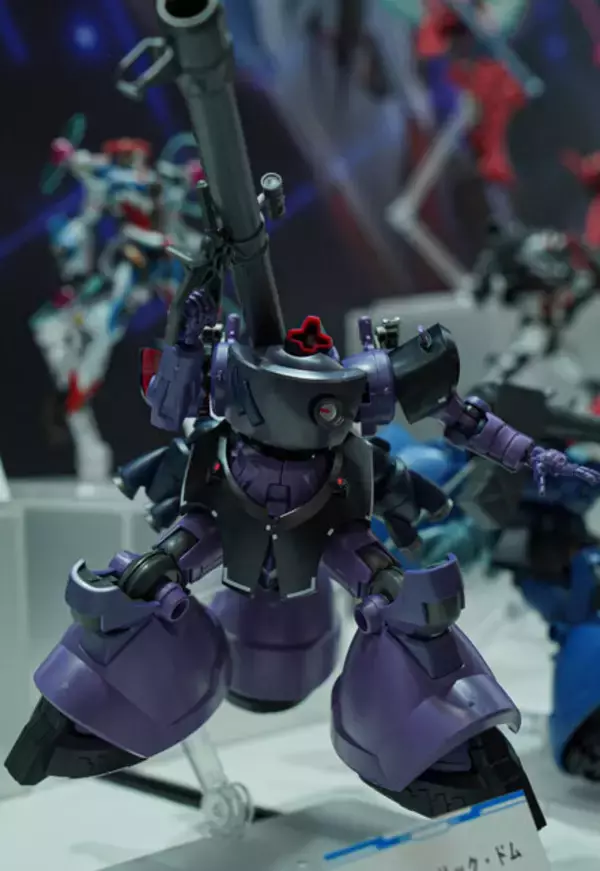 「「機動戦士ガンダム ジークアクス」新作ガンプラ「HGハンブラビ」発表!「BANDAI SPIRITS」ブースでジオン脅威のMS群が一挙展示【イベントレポート】」の画像