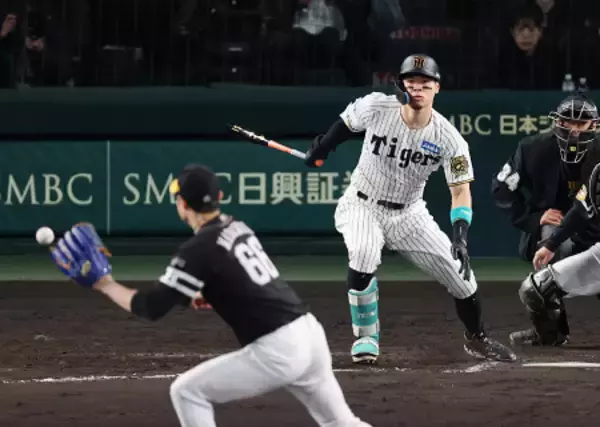 佐藤輝の適時打 プロ野球