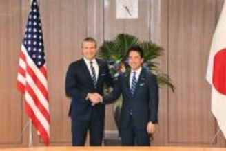 日米防衛相が初会談