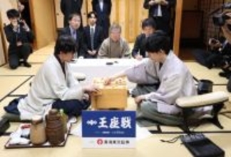 伊藤二冠の「精神的タフさ」=藤井六冠と「二強」時代に―将棋