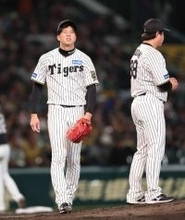 降板する才木 プロ野球