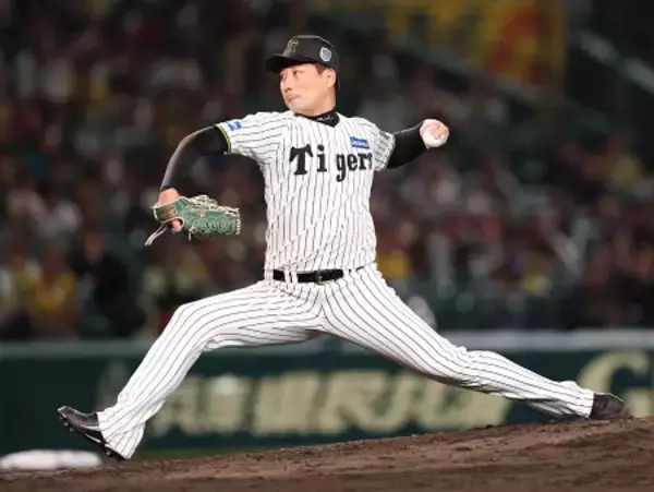 力投する岩崎 プロ野球