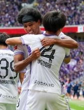 喜ぶジャーメイン Jリーグ