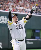 「喜ぶ山川 プロ野球」の画像1