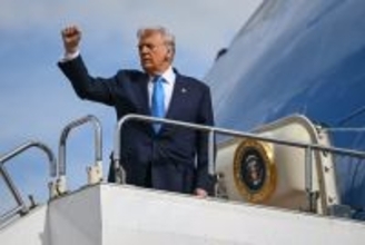 トランプ米大統領、韓国に到着