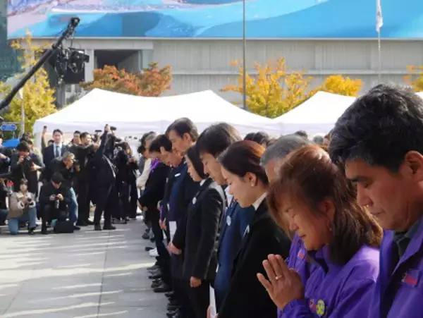 159人死亡の韓国雑踏事故3年