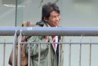 《スタッフも心配》織田裕二『踊る』新作撮影現場を目撃…新宿駆ける全力奔走も見せた“疲れた表情”