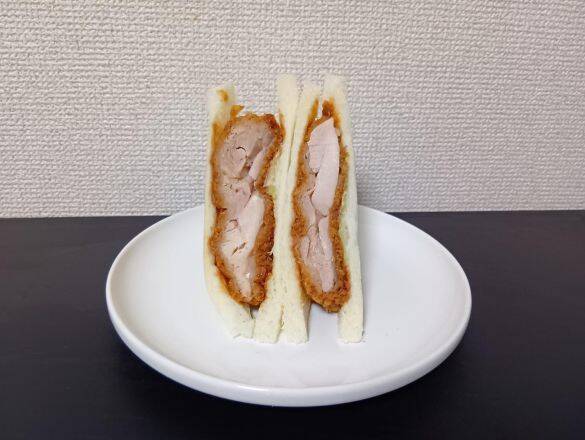 ミニストップのカツサンドが炎上「見た目パンパン、中身スカスカ」は本当か? 実際にチェックしてみた“驚きの結果”