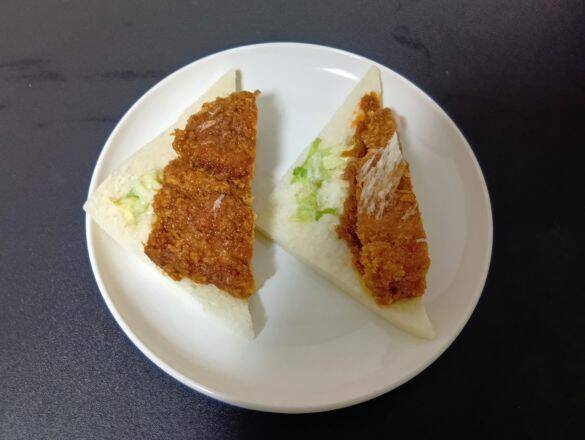 ミニストップのカツサンドが炎上「見た目パンパン、中身スカスカ」は本当か? 実際にチェックしてみた“驚きの結果”