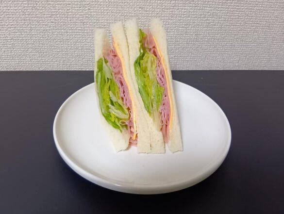 ミニストップのカツサンドが炎上「見た目パンパン、中身スカスカ」は本当か? 実際にチェックしてみた“驚きの結果”