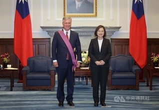 オブライエン前米大統領補佐官「米国は台湾と共にある」  蔡総統が勲章授与