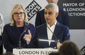ロンドン市長初 3度目の当選